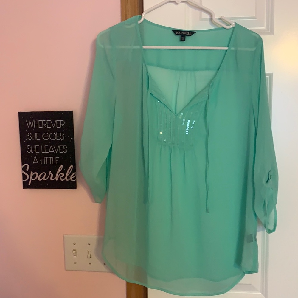 Beautiful mint tunic with sequins from Express🤩🤩